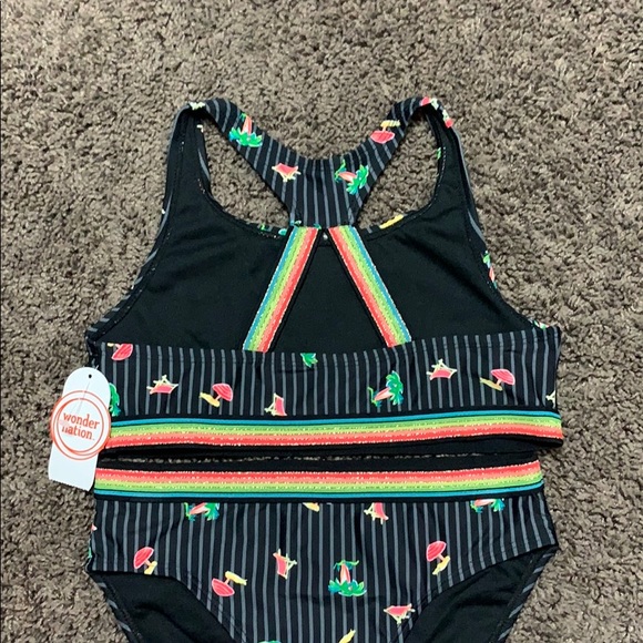 Black and stripes 🌊 One piece Swimsuit 🩱🏝👙👧🏻 - Picture 5 of 5